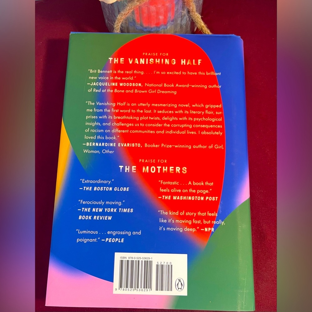 #1 NEW YORK TIMES BESTSELLER “THE VANISHING HALF” By BRIT BENNETT. - Picture 2 of 6